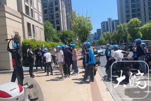 没整活吧？德转列当下双红会11人阵：全利物浦球员&无曼联球员